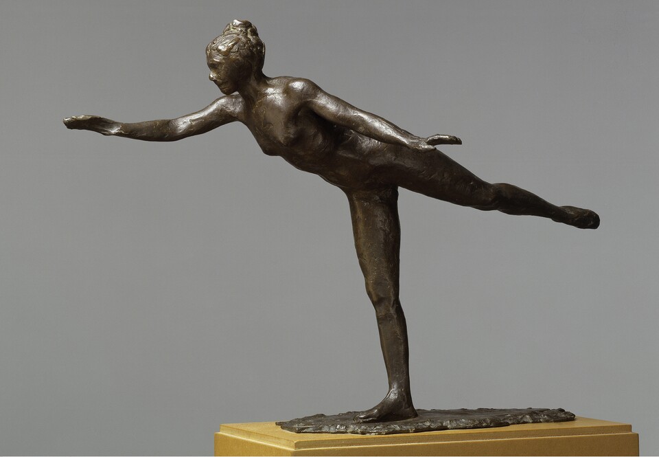 Edgar Degas (1834–1917) Große Arabeske, Zweite Position, 1882/95; Ausführung in Bronze: frühestens 1920 bis spätestens 1926 Bronze, 43 x 28 x 61 cm © Hamburger Kunsthalle / bpk Foto: Elke Walford